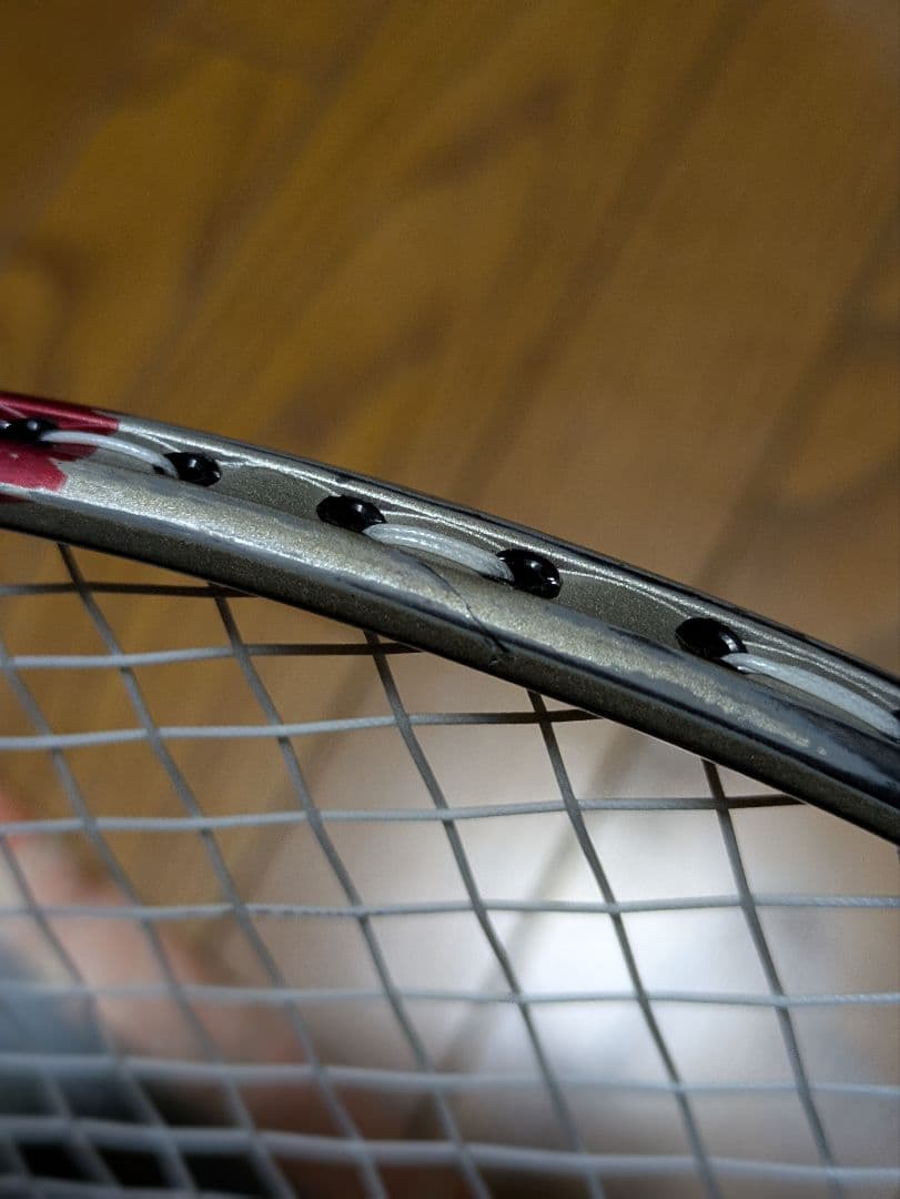 YONEX　MUSCLEPOWER80　ヒビあり　バドミントンラケット