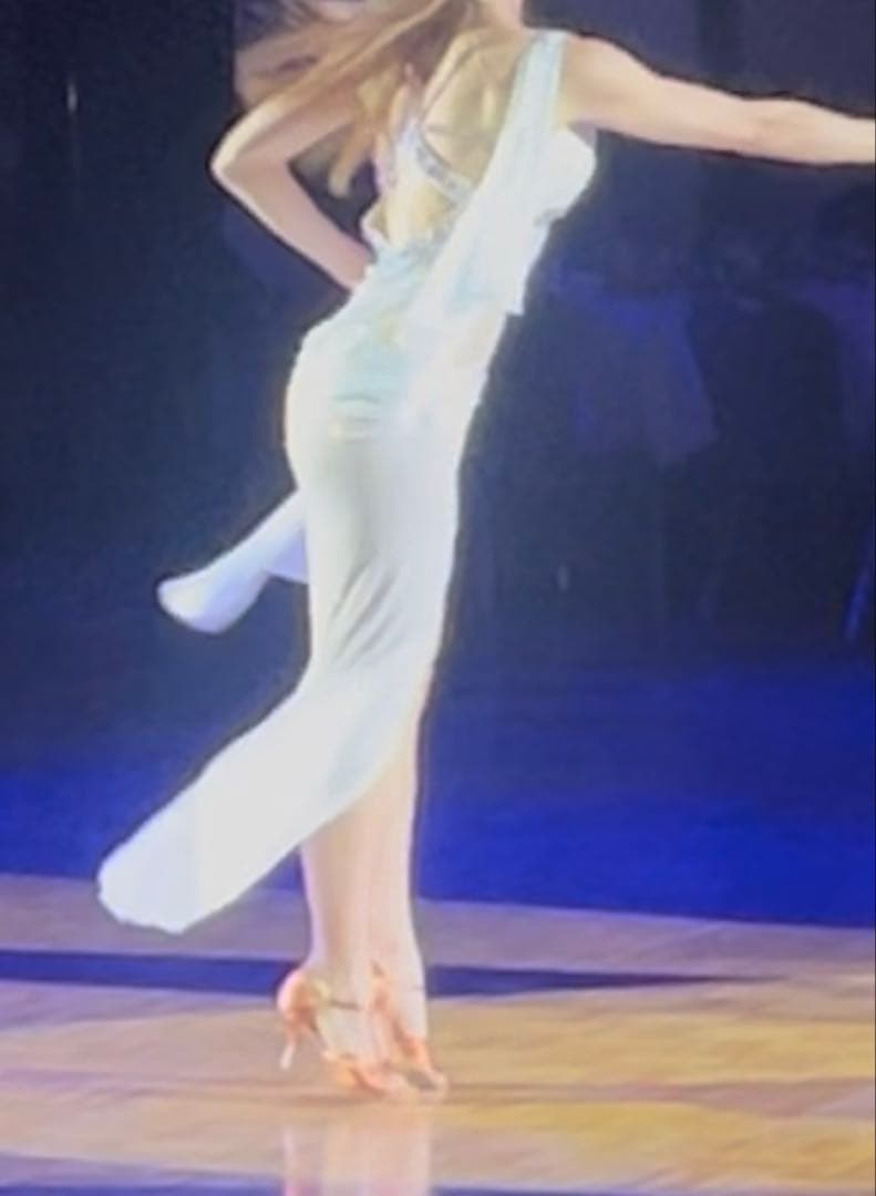 K*u様 ラテンドレス ホワイト MからL