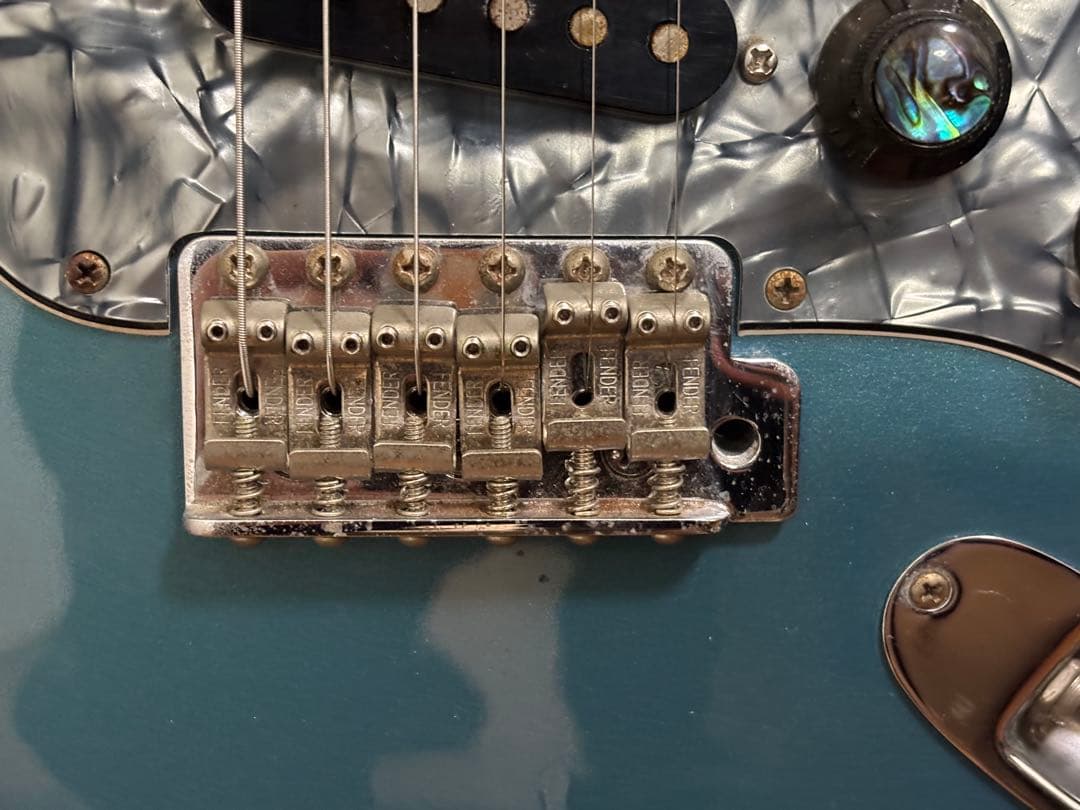 フェンダーメキシコ　ストラトキャスター（ネック捻れあり）