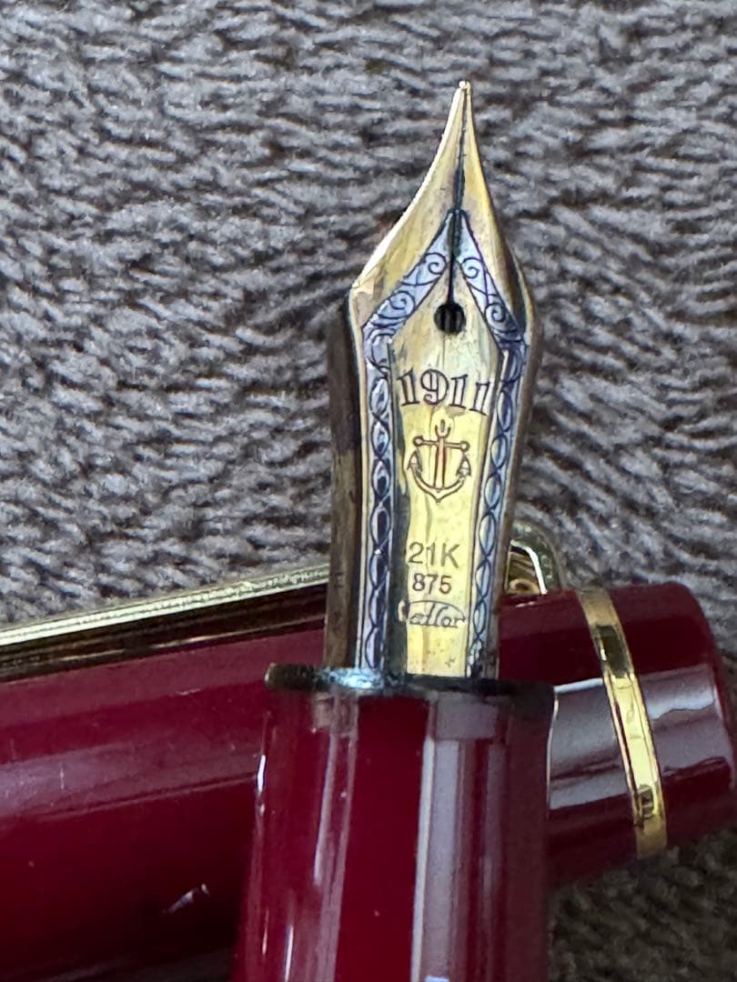 セーラー万年筆　ファウンデッド　21Kペン先　ボルドー　インク付