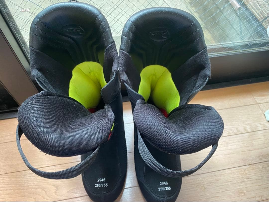 HEAD NEXO LYT 130 スキーブーツ