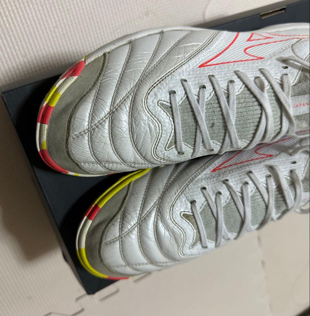 「海外限定モデル」ミズノ モレリアサラβ ジャパン　26.5