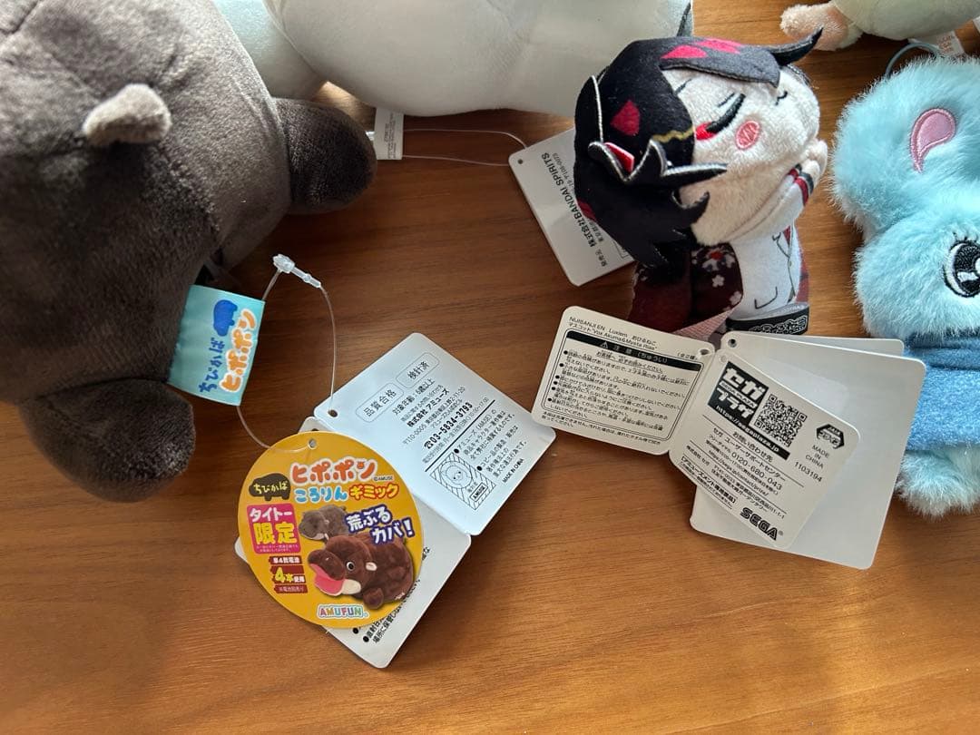 アニメ・ゲームキャラクター　フィギュア　ぬいぐるみ　まとめ売り　23点