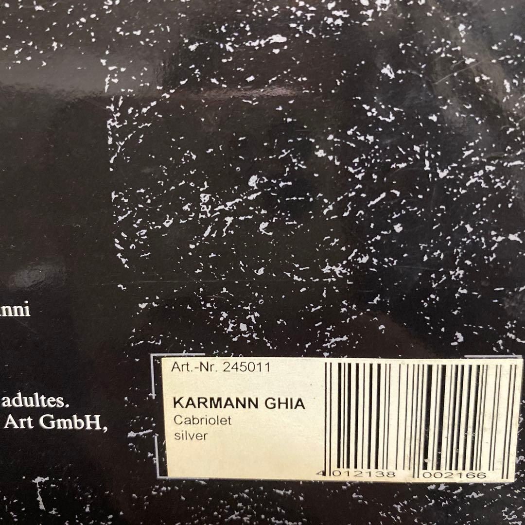 【お値下げ】ミニカー 1/24 フォルクスワーゲン カルマンギア