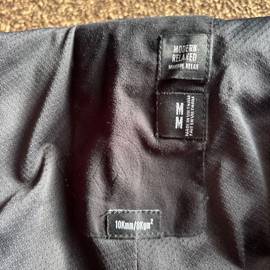 Volcom ブラック スノーボード ビブパンツ