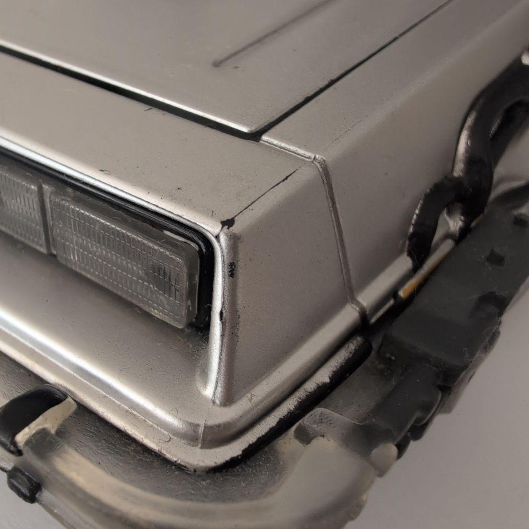 デロリアン バック・トゥ・ザ・フューチャー 1/18