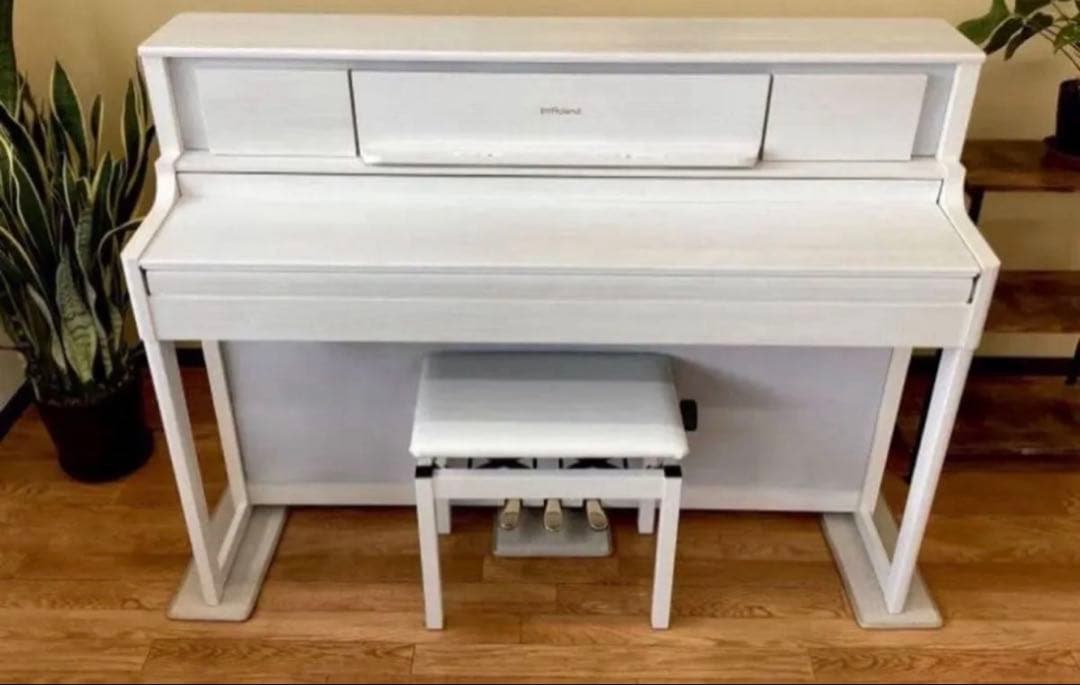 タイムセール 限界値下！美品Roland 電子ピアノ ホワイトLX70