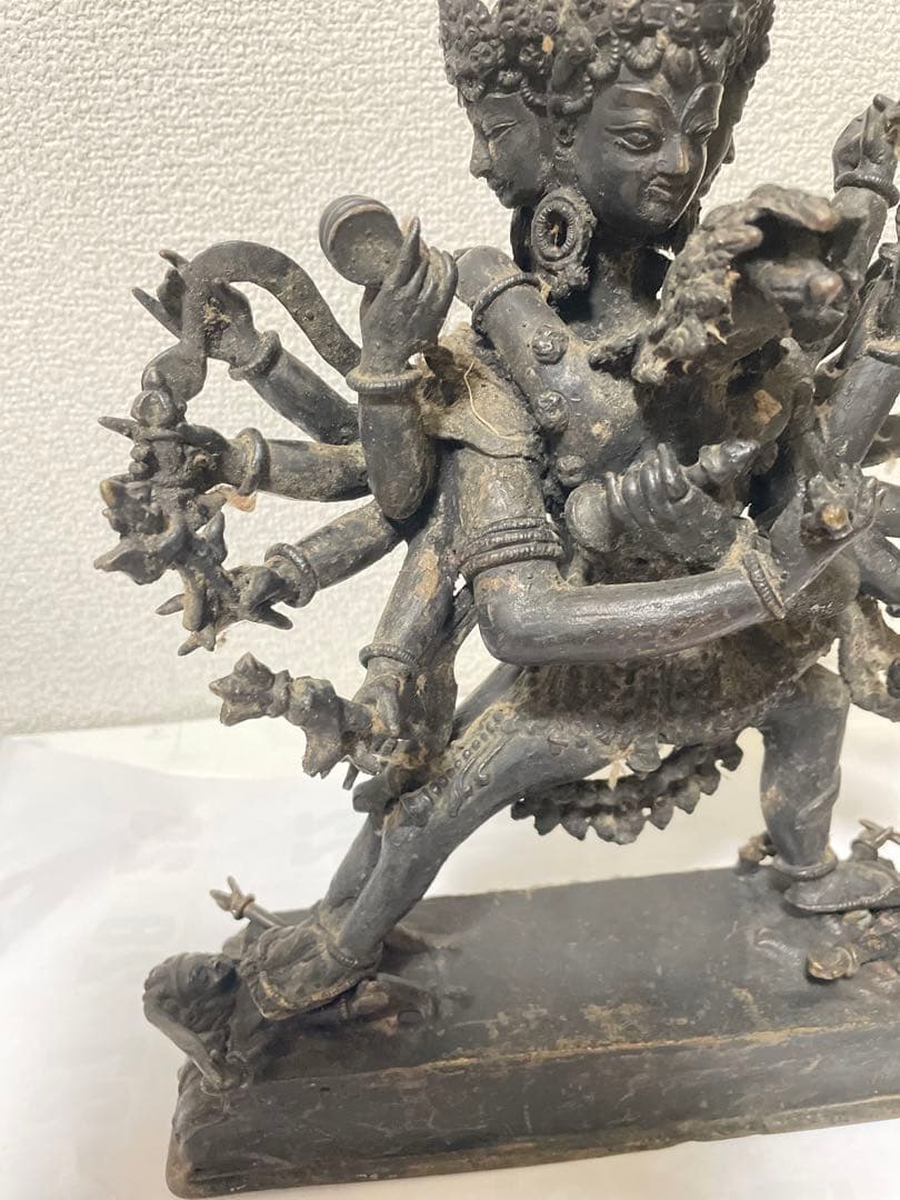 銅の仏像 置物 古銅　チベット仏 ブロンズ 古美術