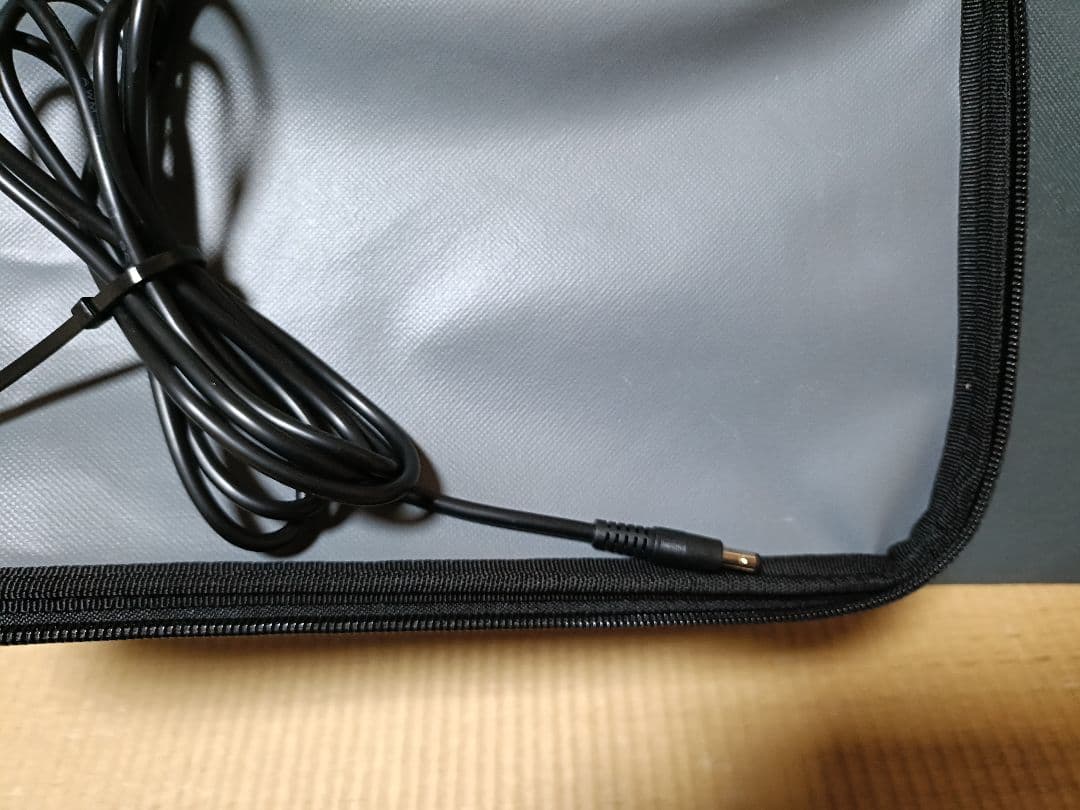 折りたたみソーラーパネル 100W