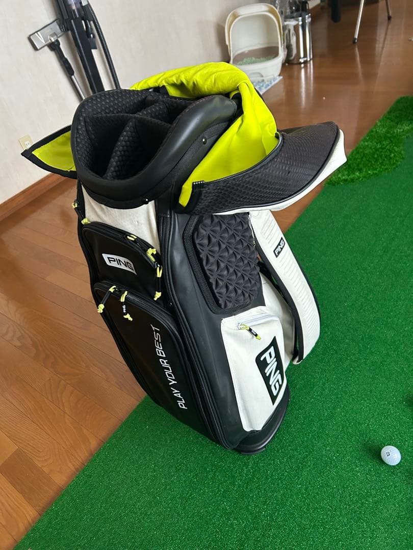 PING キャディバッグ ホワイト/ブラック