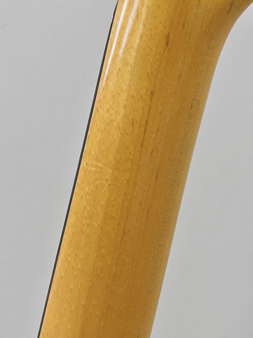 ストラトキャスタータイプレフティ改造【右利き用】