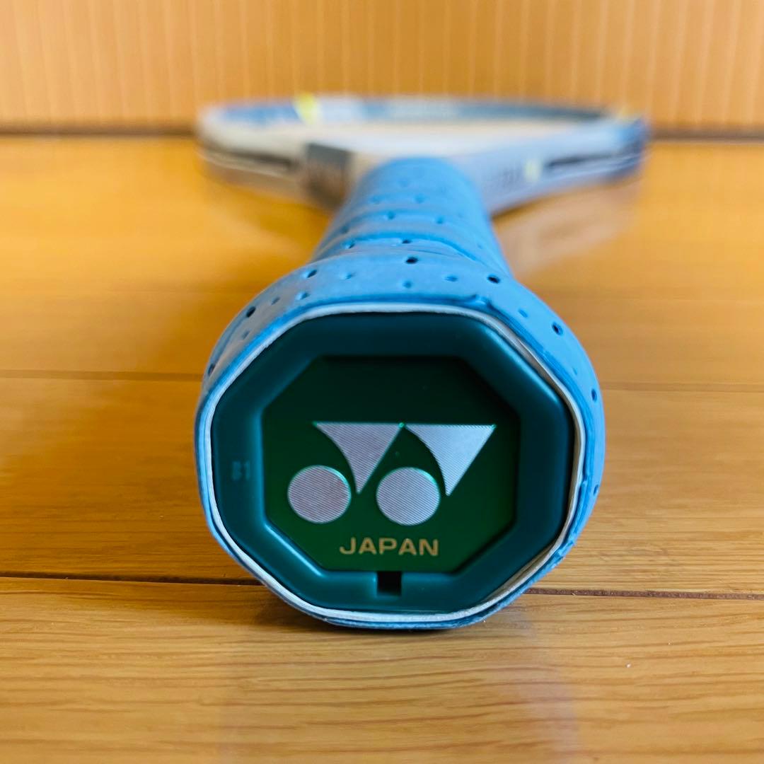 【極美品】YONEXヨネックス ASTREL100 アストレル 2023年モデル