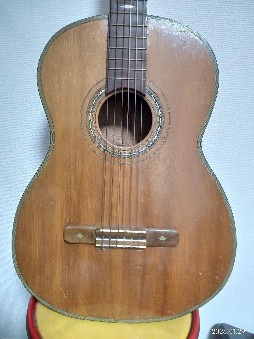 モンタノ　総単板！？ パーラーギター 6弦 　ジャンク　 要リペア　汚れそのまま