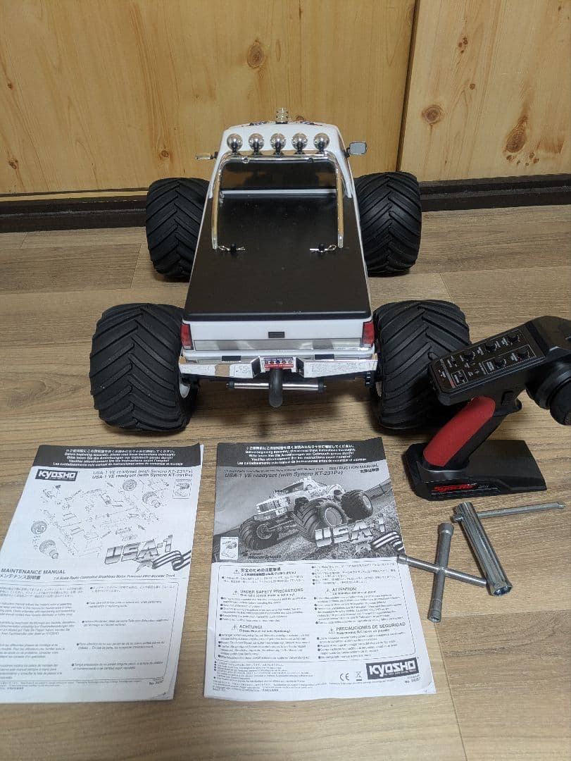 Kyosho USA-1 ラジコン　モンスタートラック　1/8 オフロード　京商