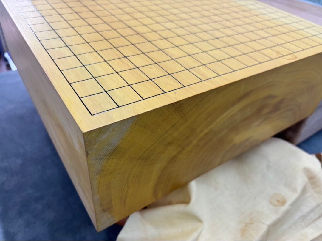 【囲碁/木製】約20キロ　昭和レトロ　脚、へそ付盤　囲碁版　ボードゲーム※蓋付