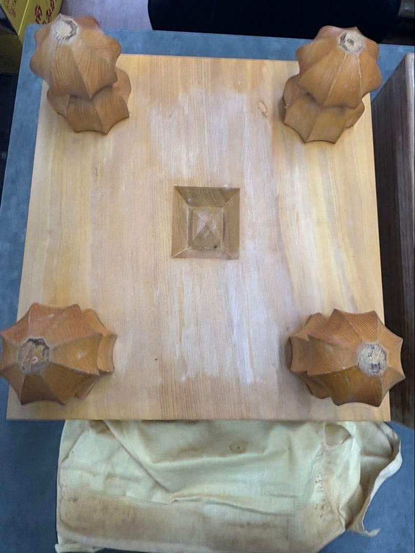 【囲碁/木製】約20キロ　昭和レトロ　脚、へそ付盤　囲碁版　ボードゲーム※蓋付