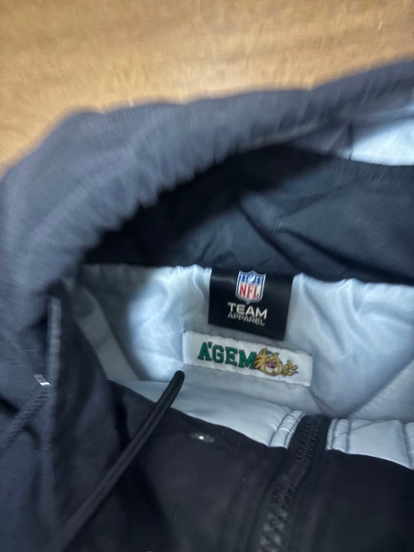 最終値下げ！　RAIDERS NFLジャケット フード付き