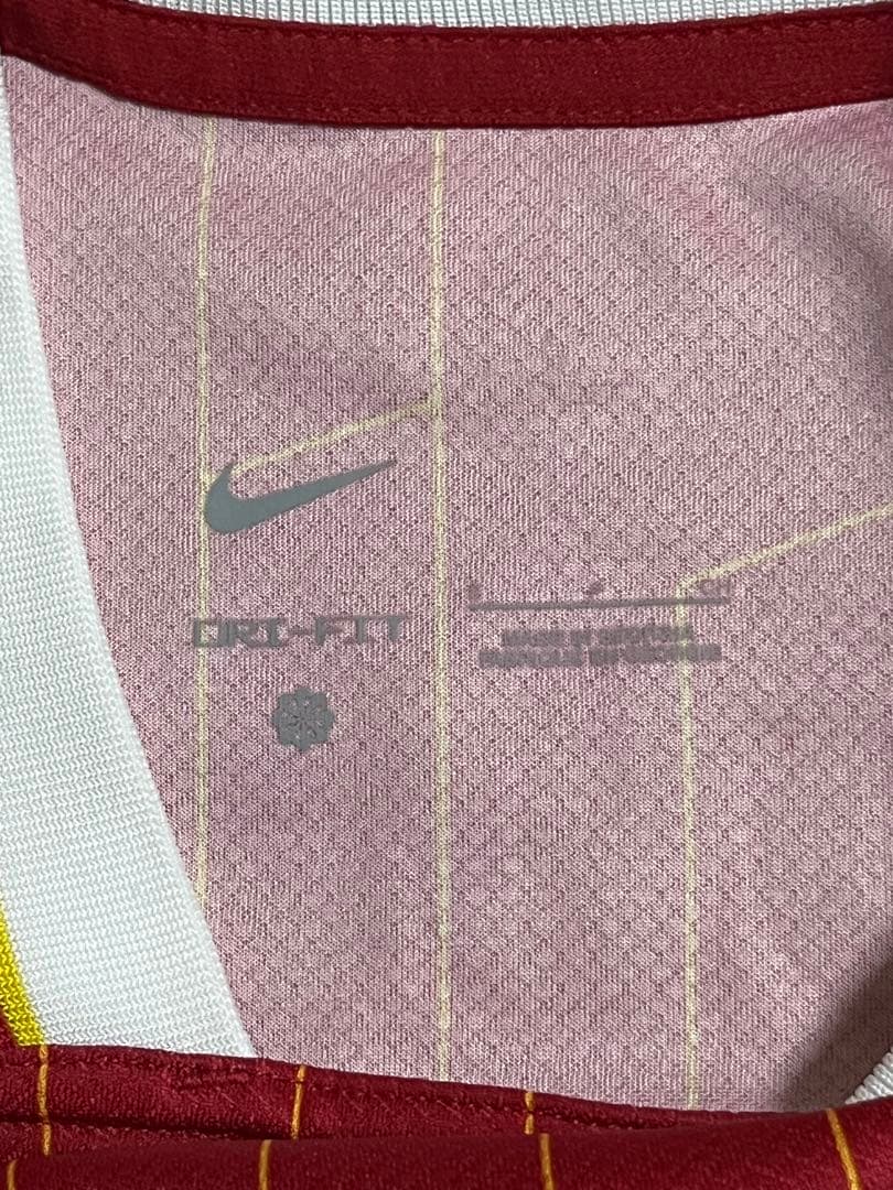 リヴァプール 24-25 ユニフォーム 8番 ソボスライ タオル、ボトル