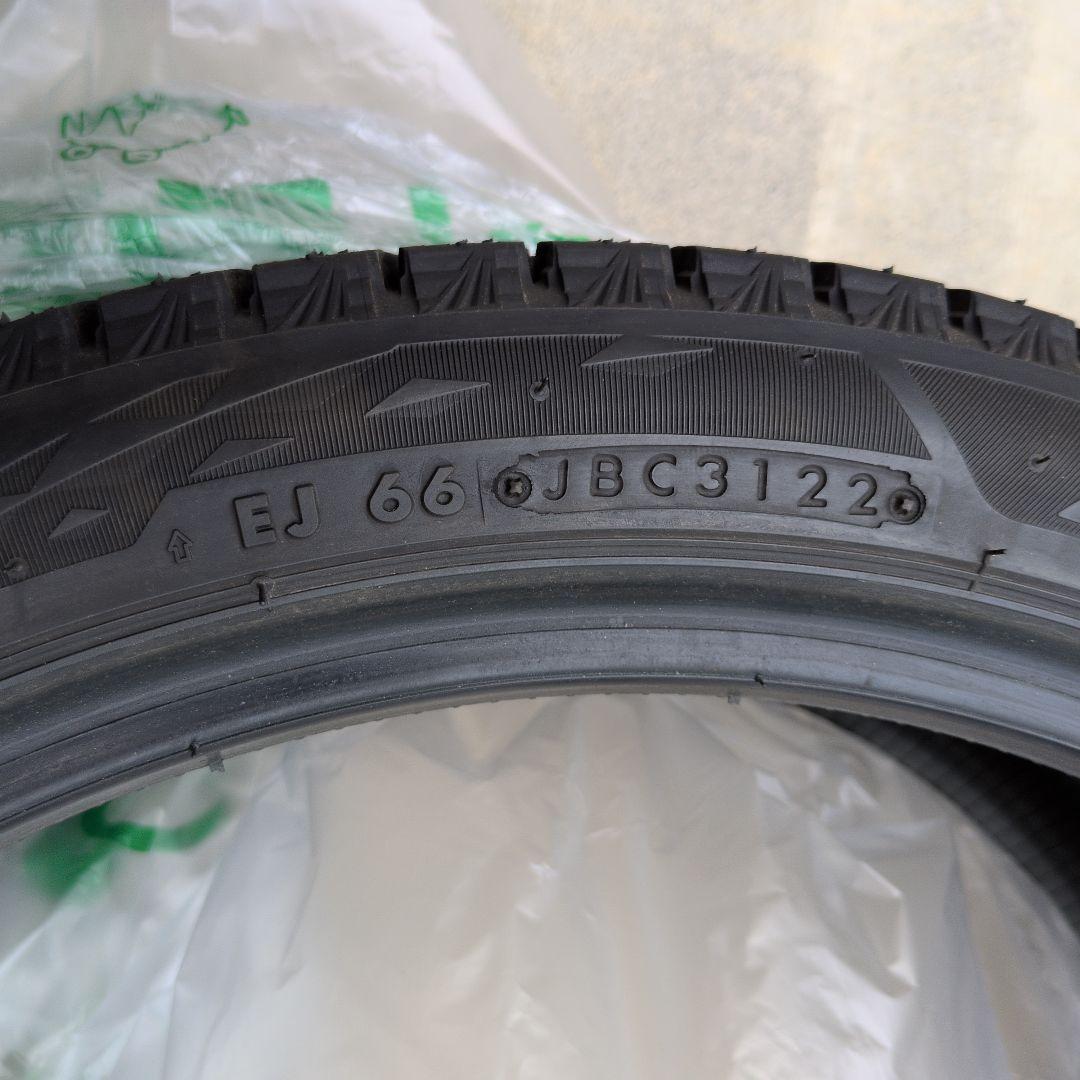えすたて　BLIZZAK VRX3 215/40R18 4本セット