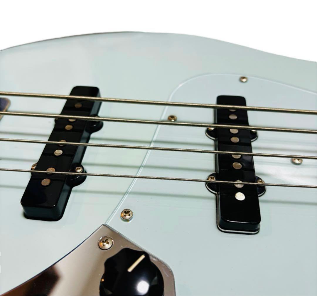 EDWARDS エレキベース