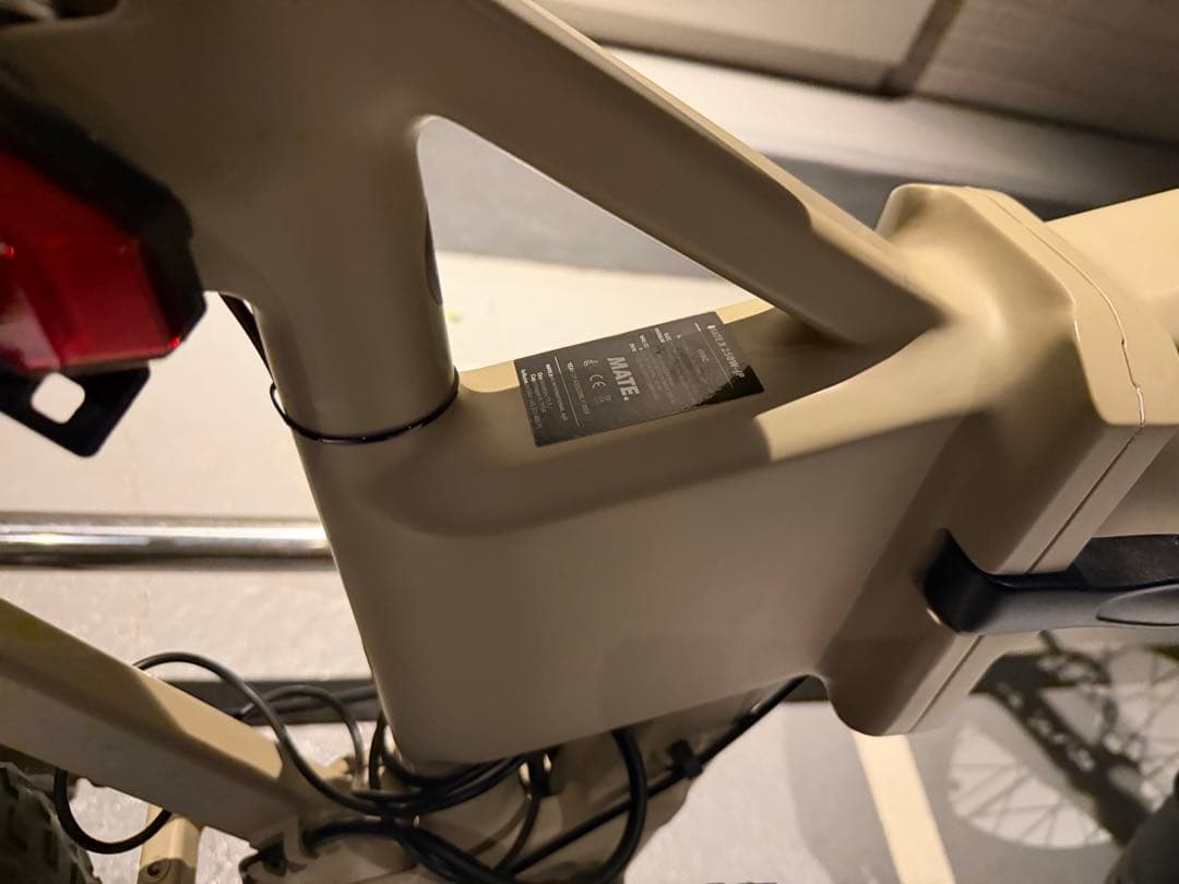 MATE X 250 MATEBAIKEほぼ美品　新発売カラー