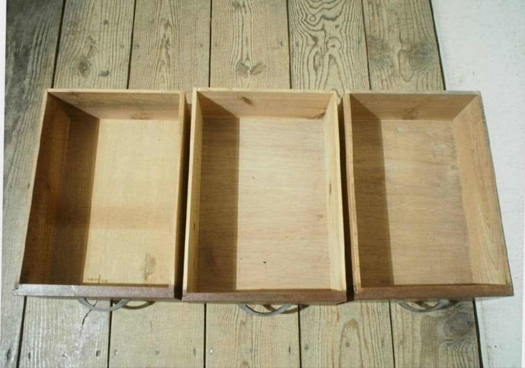 1109 ヴィンテージ　ラワンの袖机　サイドテーブル　収納棚　引き出し　レトロ