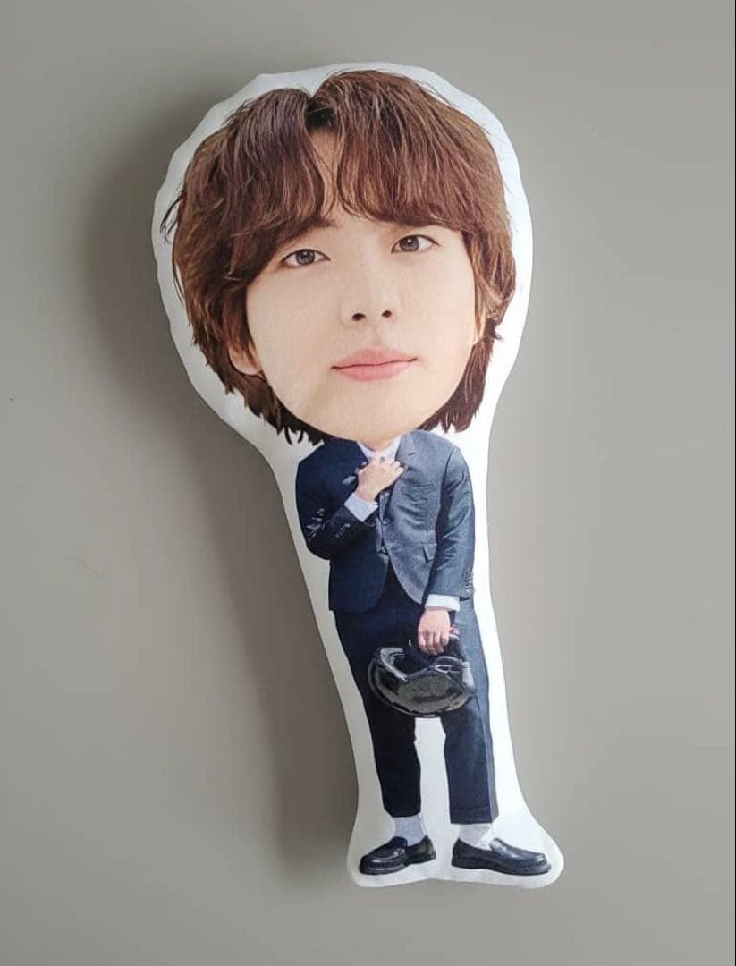 BTS Jin ソクジン ジン 2等身クッション 30cm