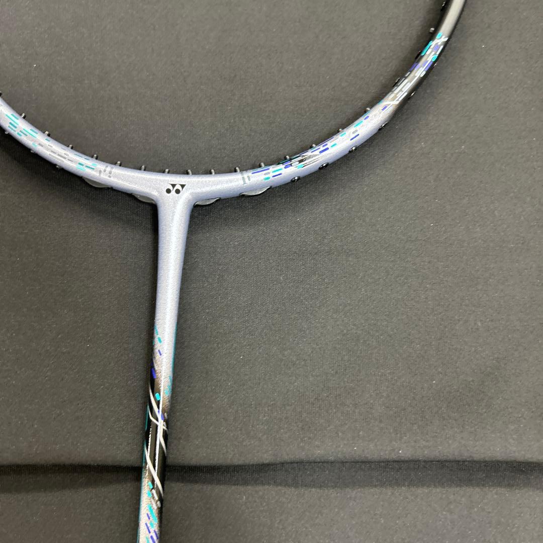 4ug6 アストロクス88Sプロ　新品未使用　ヨネックス　バドミントン