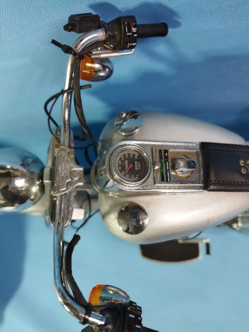 ハーレーダビッドソン　シルバーオートバイク　クラシックスタイル 置物インテリア