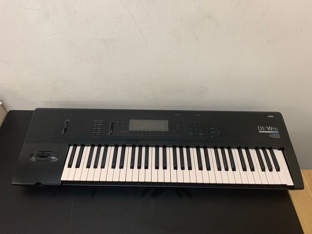 KORG コルグ 01/WFD ゼロワン シンセサイザー 61鍵盤 ケース 希少