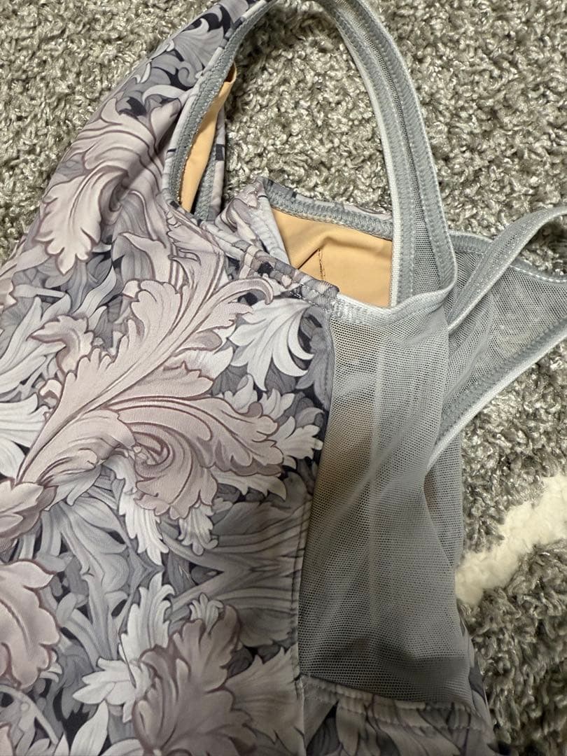 【ほぼ新品】unoa ウノア レオタード　S