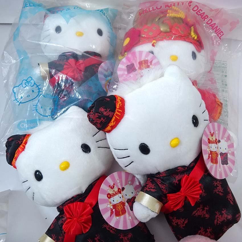 【q-085s/k】 ハローキティ　ぬいぐるみ　大量　マクドナルド　当時物