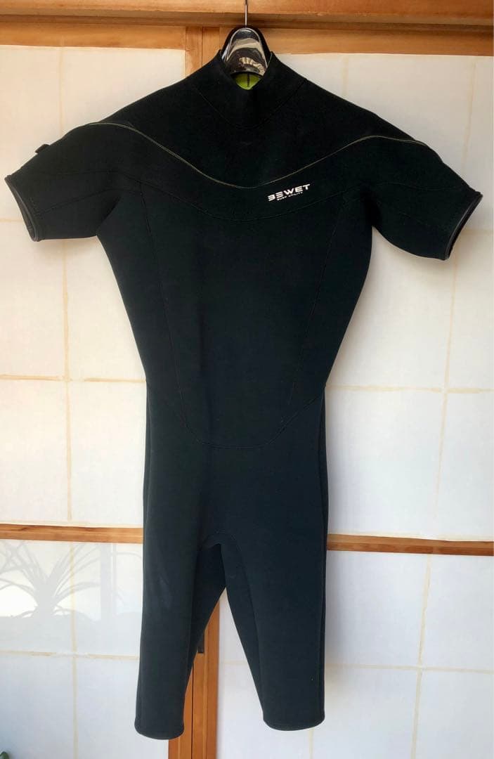 最終価格　BEウェット スプリング チェストジップ