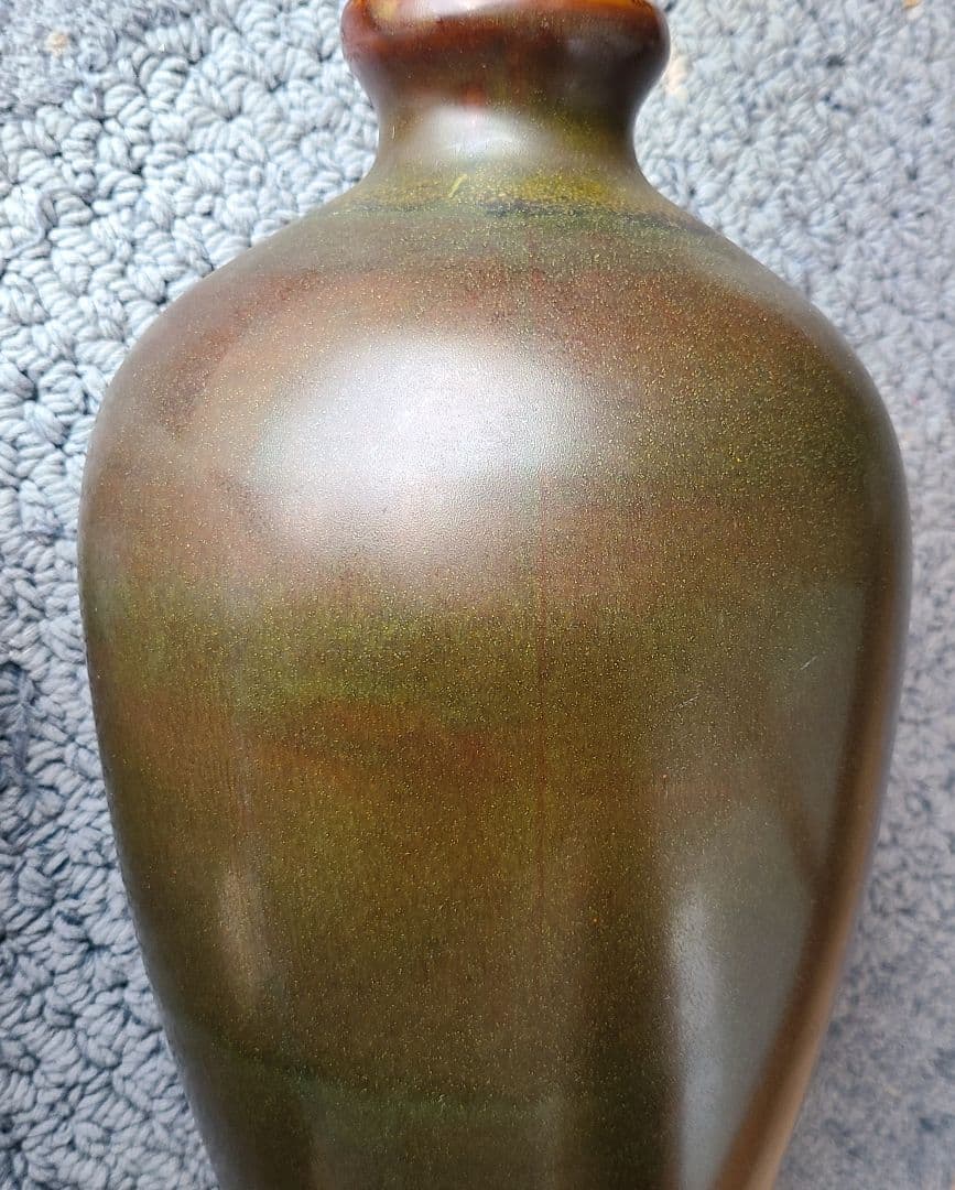 台湾製　壺　大型花瓶　梅瓶(めいぴん)　蕎麦釉　茶葉末釉