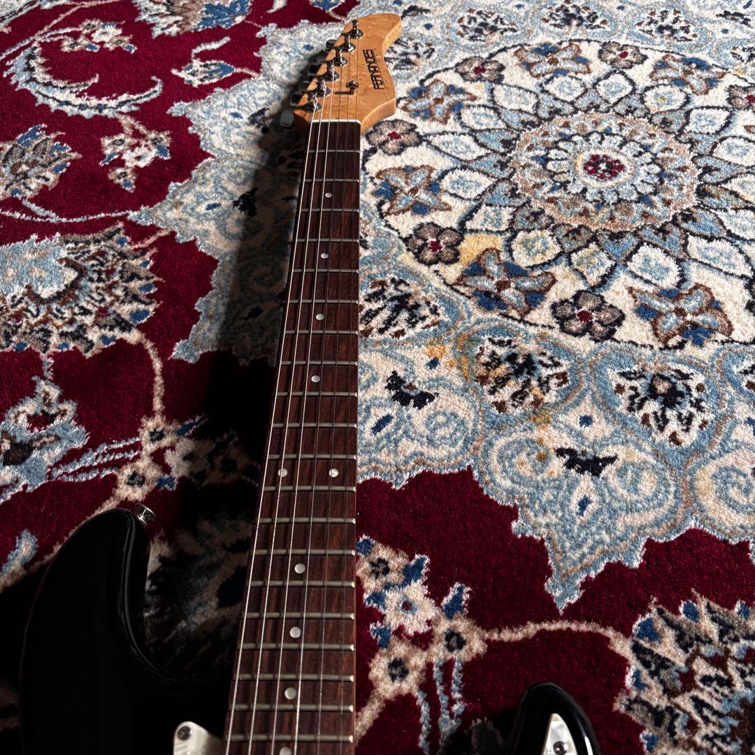 逸品　Fernandes RETROROCKET PRO サスティナー