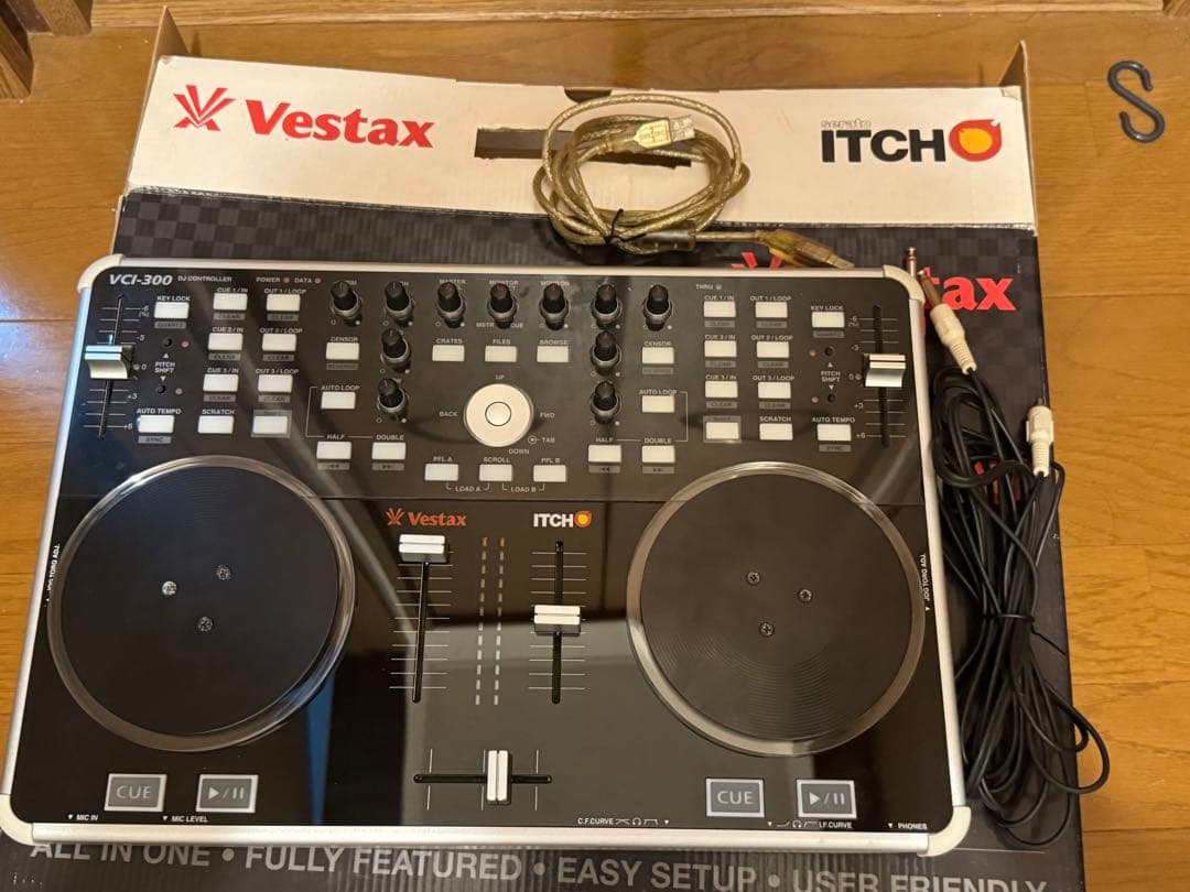 Vestax VCI-300 動作確認済 Serato DJ Pro無償バンドル