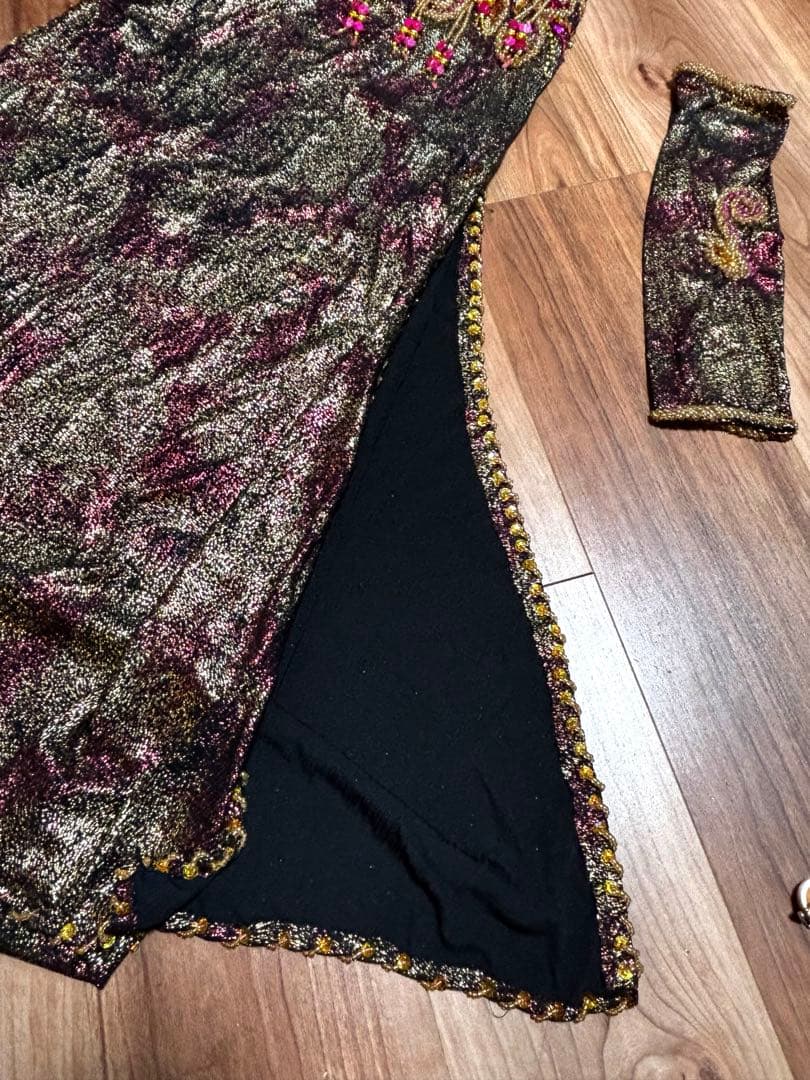 ベリーダンス衣装　黒✖️ゴールド✖️ピンク