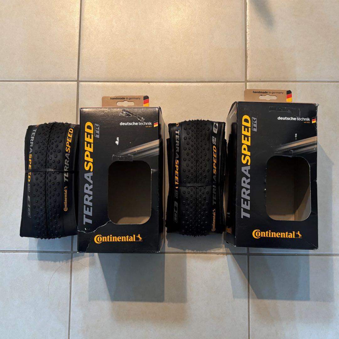 2本セット●コンチネンタル700x40C●テラスピードプロテクション黒