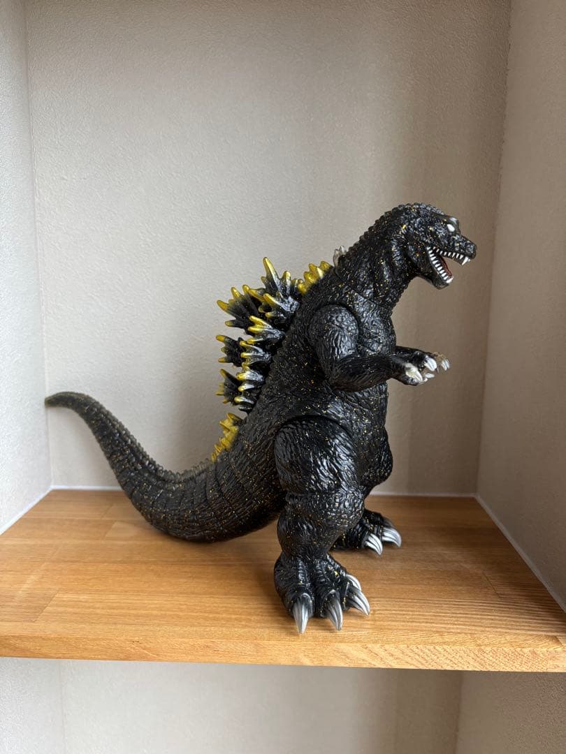 BANDAI『ゴジラ2002 ソフビ(ハイパーホビー誌上限定版)』店頭販売なし
