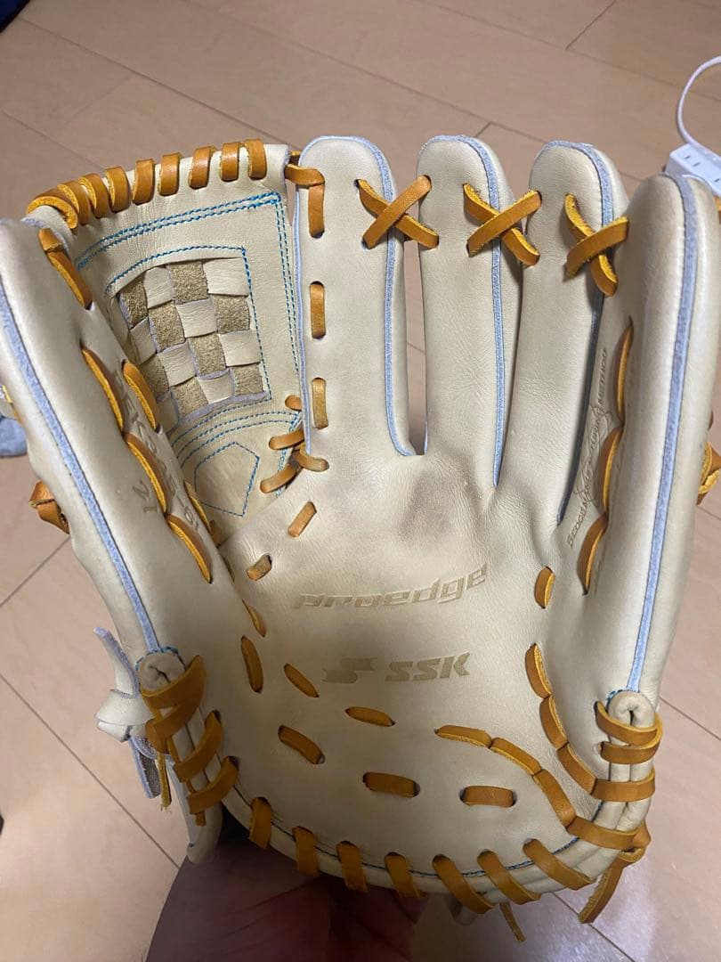 【108】硬式用グラブ 内野手用 プロエッジ（SSK）右投げ　キャメル