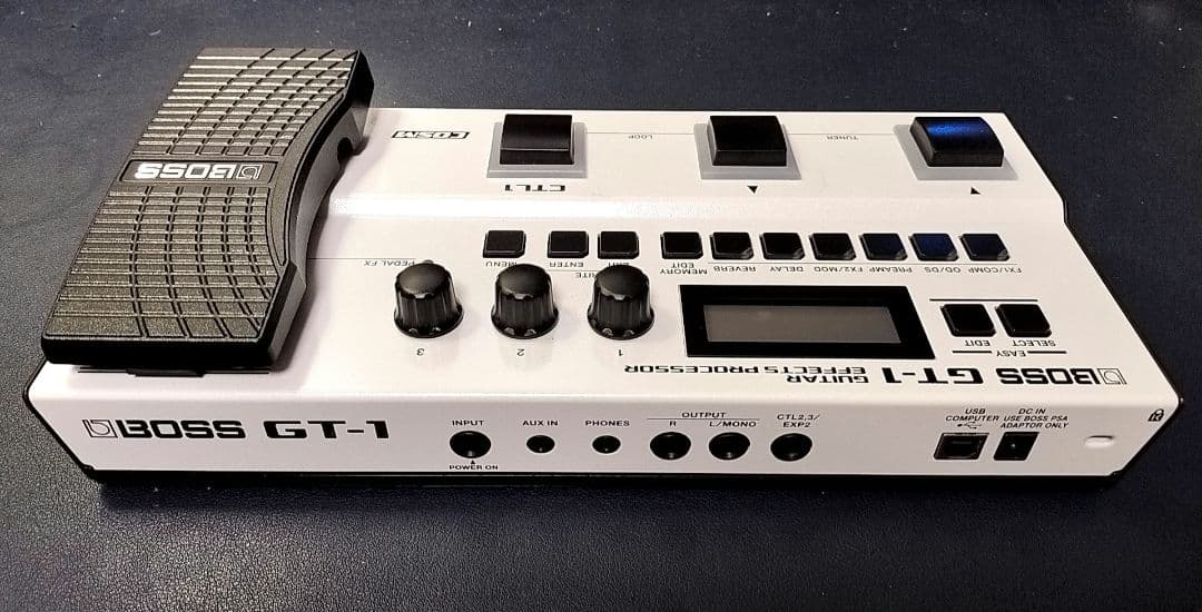 BOSS GT-1 エフェクトプロセッサー
