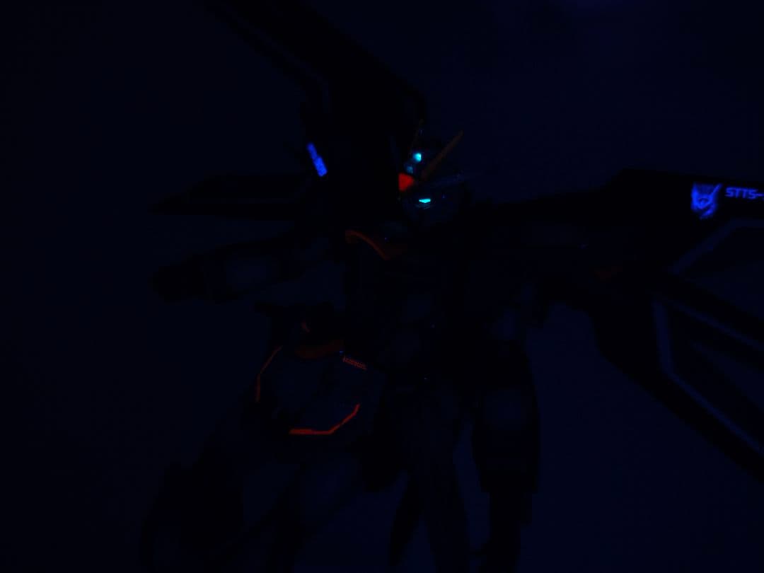 HG ライジングフリーダムガンダム 塗装済み完成品 全塗装