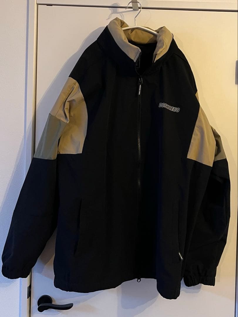 DC SHOE CO. 黒/ベージュ　スノーボード　フード　上下　セットアップ