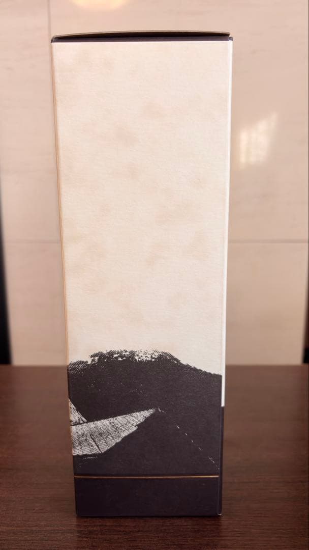 Story of the Distillery 2025 山崎2024白州各1本