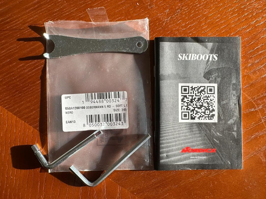 新品未使用 NORDICA Dobermann 5RD スキーブーツ 24/25