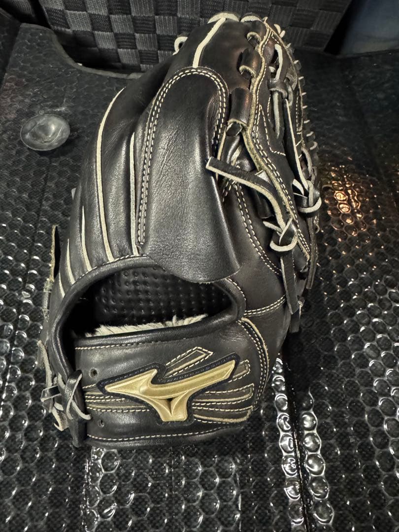 グローブ boyziiidad