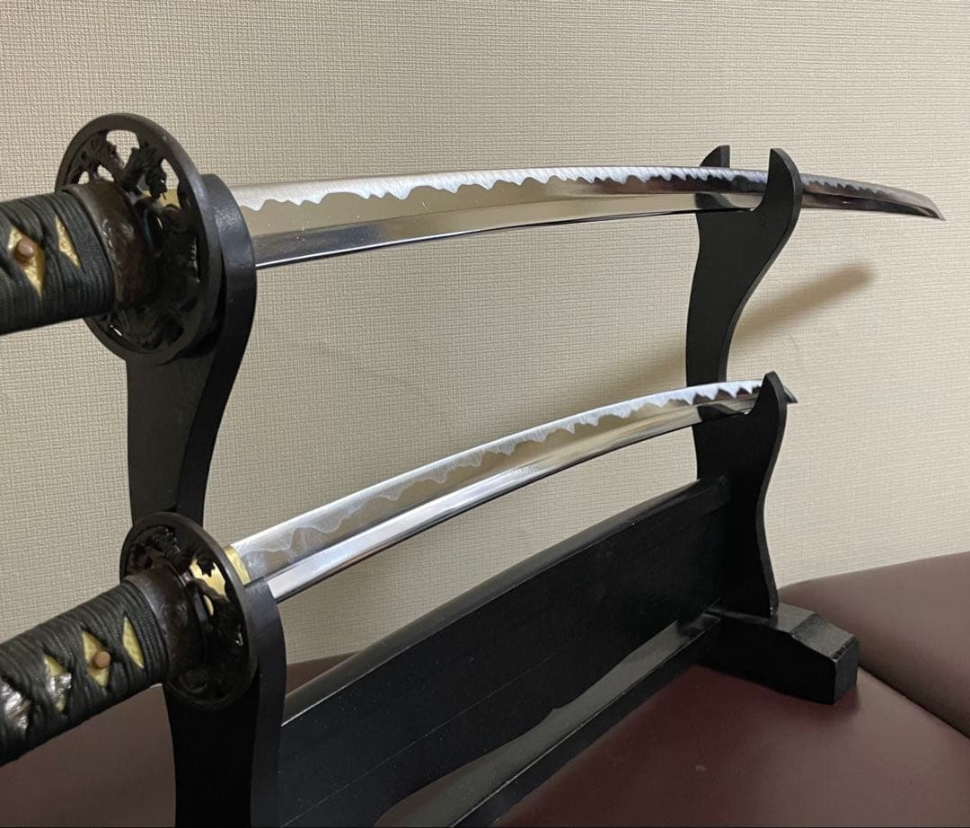 ハチワレ　模造刀　居合刀　太刀　脇差　刀掛け　武具　U0331