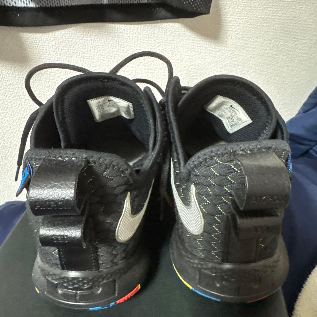 Nike バスケットシューズ レブロンウィットネス3