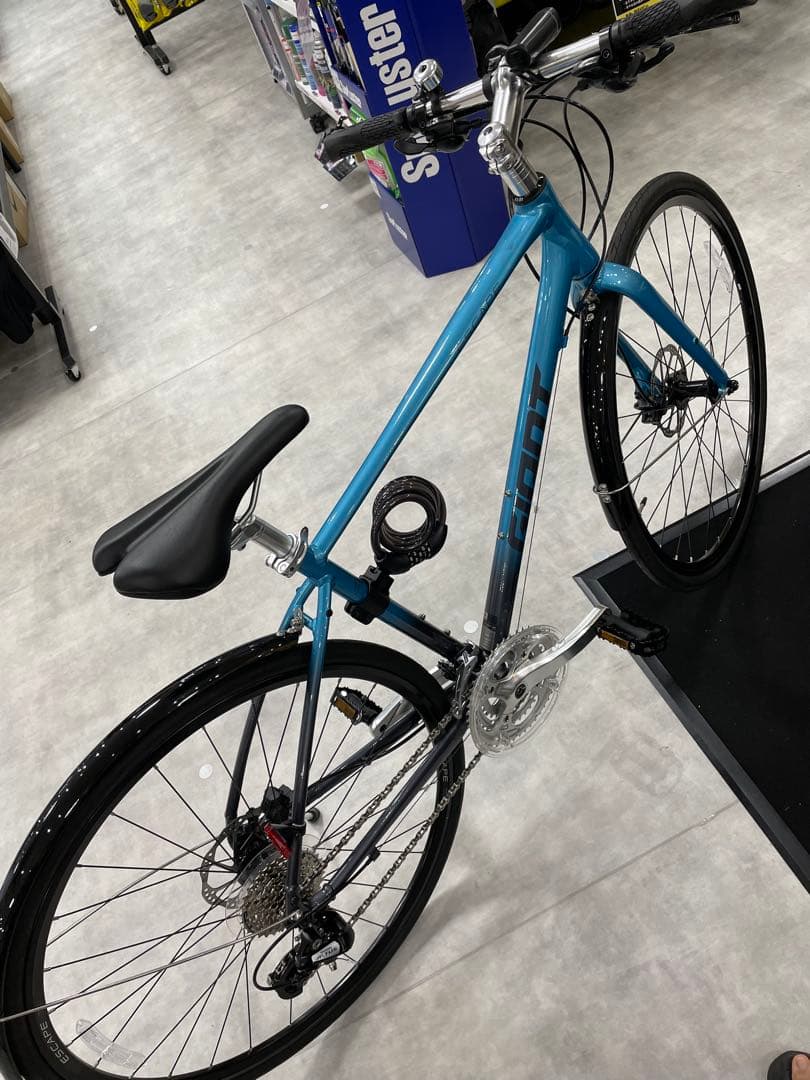 クロスバイク giant リブモデル