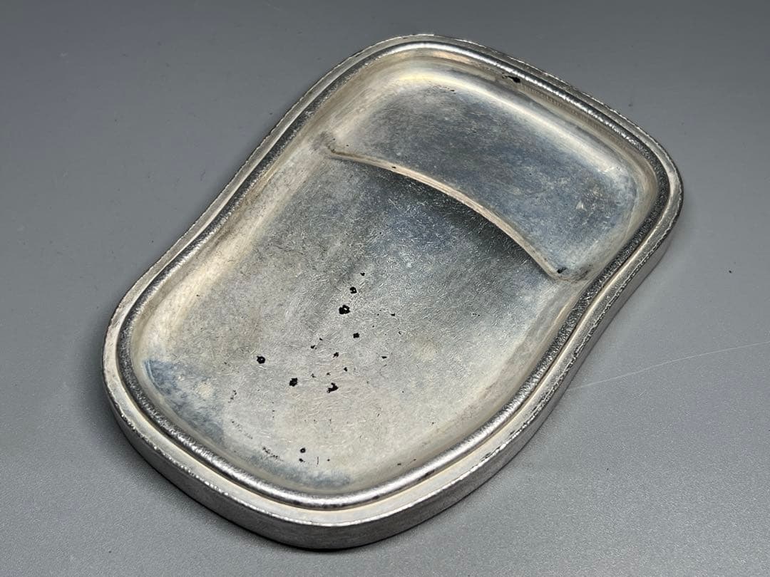 古美術　硯　文房具　厚重　刻印あり　浮き彫り　竜　迫力　金属工芸　置物